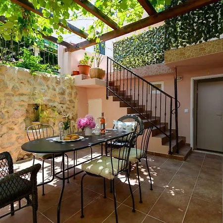 Ani Дубровник