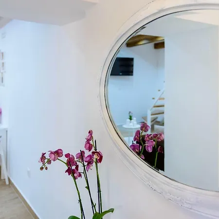 Ani Apartment *
